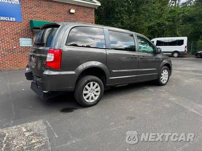 2016 Chrysler Town & Country Touring 121.2" WB - zdjęcie 18 z 21 - miniatura