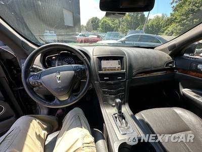 2017 Lincoln MKT w/Livery Pkg - zdjęcie 16 z 22 - miniatura