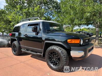 2007 Toyota FJ Cruiser Base - zdjęcie 1 z 105 - miniatura