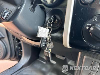 2007 Toyota FJ Cruiser Base - zdjęcie 62 z 105 - miniatura