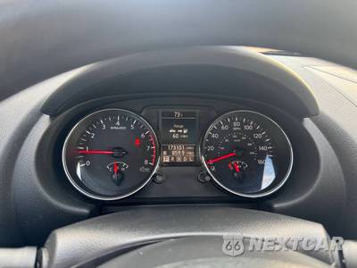 2012 Nissan Rogue SV - zdjęcie 31 z 50 - miniatura