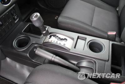 2011 Toyota FJ Cruiser w/Rear Doors - zdjęcie 25 z 28 - miniatura