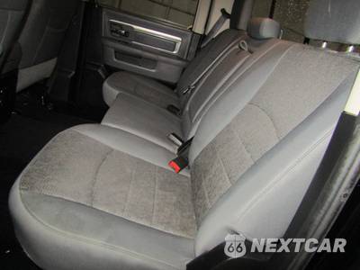 2014 Ram 1500 Big Horn Crew Cab Short Bed - zdjęcie 17 z 24 - miniatura