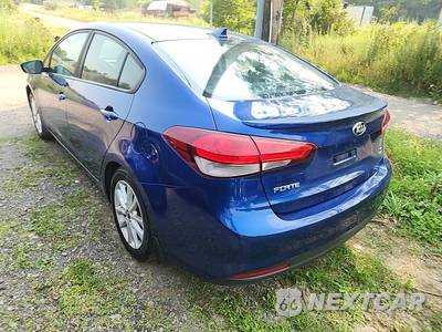 2017 Kia Forte S Sedan - zdjęcie 6 z 21 - miniatura