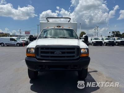 2000 Ford Super Duty F-450 Cab Chassis XL Regular Cab DRW - zdjęcie 2 z 15 - miniatura