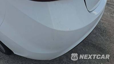 2013 Hyundai Elantra Coupe SE - zdjęcie 4 z 8 - miniatura
