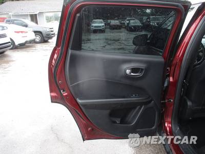 2021 Jeep Compass 80th Special Edition - zdjęcie 13 z 20 - miniatura