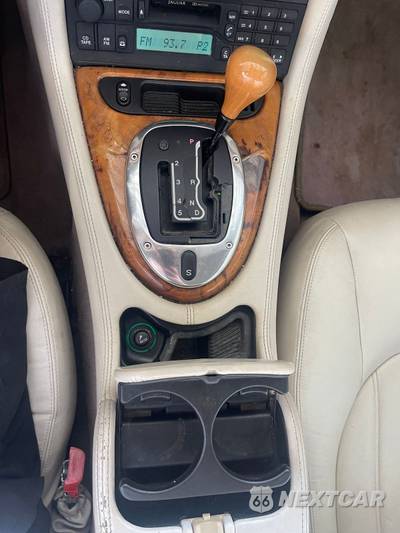 2003 Jaguar XK8 Convertible - zdjęcie 18 z 27 - miniatura