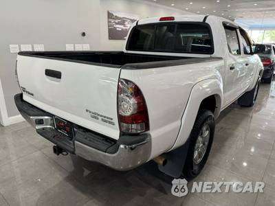2010 Toyota Tacoma PreRunner Crew Cab Medium Bed - zdjęcie 5 z 33 - miniatura