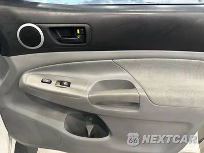 2010 Toyota Tacoma PreRunner Crew Cab Medium Bed - zdjęcie 14 z 33 - miniatura