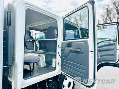 2017 Isuzu NPR - zdjęcie 25 z 38 - miniatura