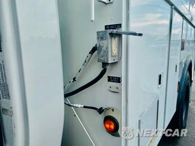 2006 International 4300 - zdjęcie 36 z 37 - miniatura