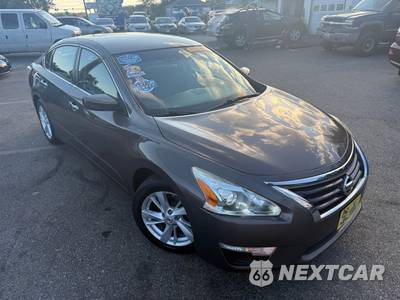 2014 Nissan Altima 2.5 SV - zdjęcie 12 z 115 - miniatura