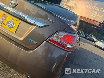 2014 Nissan Altima 2.5 SV - zdjęcie 22 z 115 - miniatura