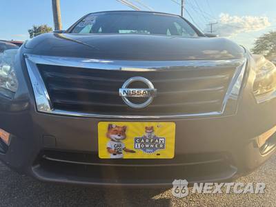 2014 Nissan Altima 2.5 SV - zdjęcie 27 z 115 - miniatura