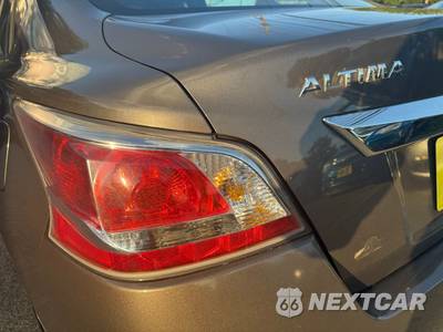 2014 Nissan Altima 2.5 SV - zdjęcie 113 z 115 - miniatura
