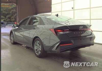 2024 Hyundai Elantra SEL - zdjęcie 2 z 10 - miniatura
