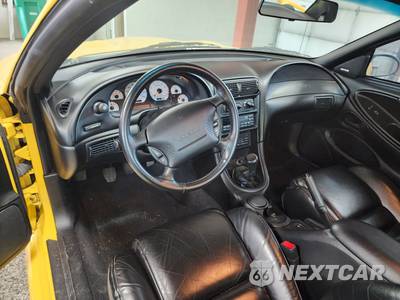 1998 Ford Mustang SVT Cobra Coupe - zdjęcie 9 z 22 - miniatura