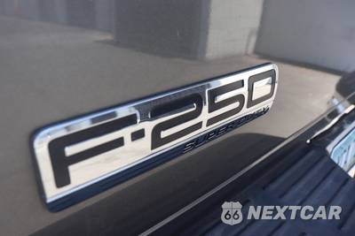 2006 Ford Super Duty F-250 Lariat Crew Cab Medium Bed - zdjęcie 12 z 14 - miniatura