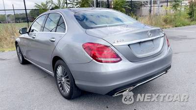2015 Mercedes-Benz C 300 4MATIC Sedan w/Luxury Pkg - zdjęcie 14 z 50 - miniatura