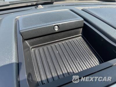 2022 Ford Super Duty F-350 Platinum Crew Cab Medium Bed - zdjęcie 40 z 75 - miniatura