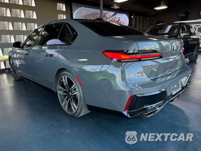2023 BMW 7 Series Sedan 760i xDrive - zdjęcie 4 z 32 - miniatura