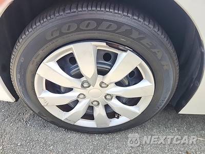 2018 Toyota Corolla LE Sedan - zdjęcie 8 z 27 - miniatura