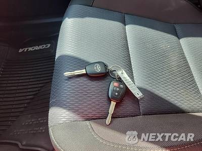 2018 Toyota Corolla LE Sedan - zdjęcie 25 z 27 - miniatura