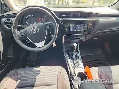2018 Toyota Corolla LE Sedan - zdjęcie 14 z 27 - miniatura
