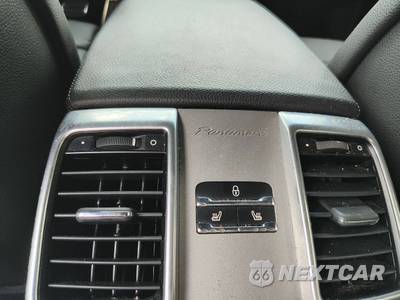 2013 Porsche Panamera 4 Platinum Ed - zdjęcie 44 z 50 - miniatura