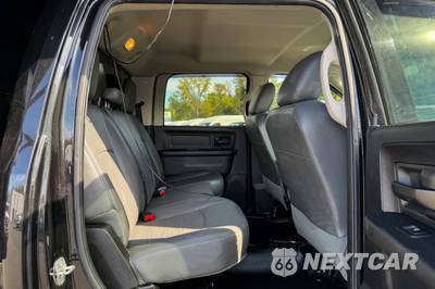 2016 Ram 5500 Cab Chassis Tradesman Crew Cab DRW - zdjęcie 11 z 57 - miniatura