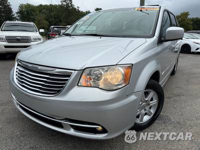 2011 Chrysler Town & Country Touring 121.2" WB