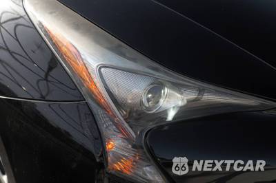 2016 Toyota Prius Two - zdjęcie 19 z 22 - miniatura