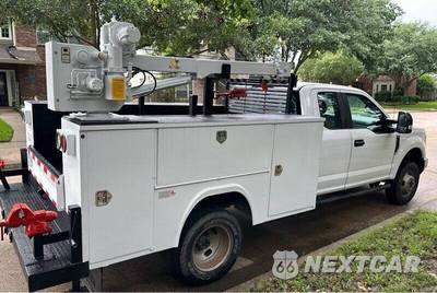 2019 Ford Super Duty F-350 Cab Chassis XL Extended Cab w/Rear Doors DRW - zdjęcie 7 z 41 - miniatura