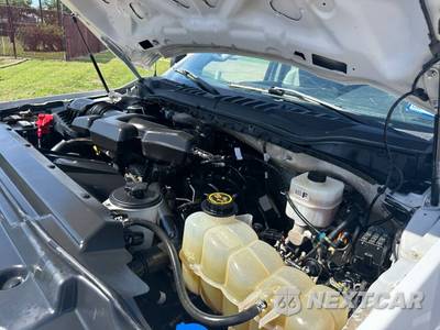 2019 Ford Super Duty F-350 Cab Chassis XL Extended Cab w/Rear Doors DRW - zdjęcie 31 z 41 - miniatura
