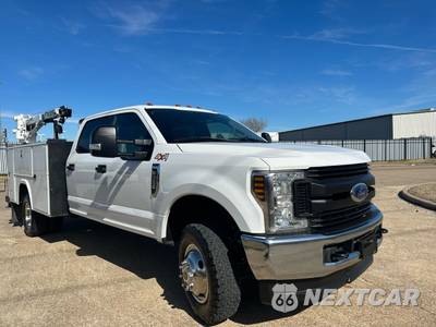 2019 Ford Super Duty F-350 Cab Chassis XL Crew Cab DRW - zdjęcie 3 z 116 - miniatura