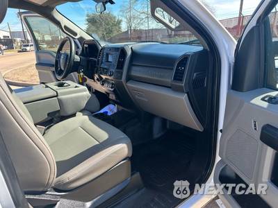 2019 Ford Super Duty F-350 Cab Chassis XL Crew Cab DRW - zdjęcie 81 z 116 - miniatura