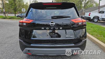 2023 Nissan Rogue SV - zdjęcie 6 z 36 - miniatura