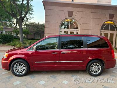 2015 Chrysler Town & Country Touring L - zdjęcie 7 z 63 - miniatura