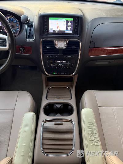 2015 Chrysler Town & Country Touring L - zdjęcie 61 z 63 - miniatura