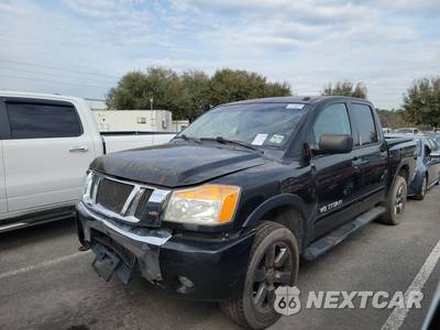 2015 Nissan TITAN SV Crew Cab Extra Short Bed