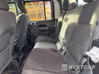 2021 Jeep Gladiator Willys Crew Cab Medium Bed - zdjęcie 6 z 9 - miniatura