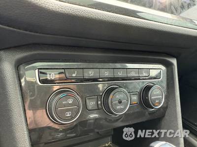 2019 Volkswagen Tiguan SEL - zdjęcie 16 z 23 - miniatura