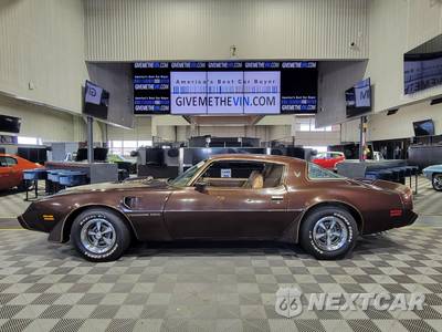 1981 Pontiac Firebird Trans Am - zdjęcie 1 z 17 - miniatura