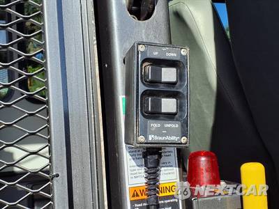 2016 Ford Super Duty E-350 Cutaway DRW - zdjęcie 14 z 28 - miniatura