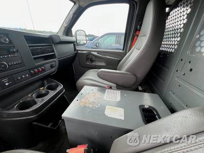 2015 Chevrolet Express 2500 Cargo Van 1WT 135.0" WB - zdjęcie 18 z 18 - miniatura