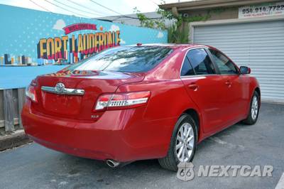 2011 Toyota Camry XLE - zdjęcie 26 z 43 - miniatura