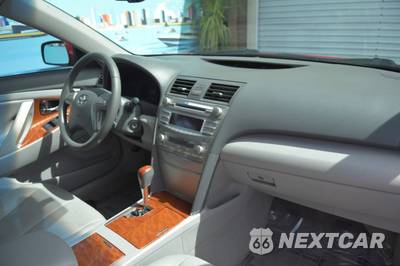 2011 Toyota Camry XLE - zdjęcie 43 z 43 - miniatura