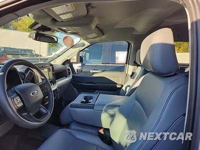 2022 Ford F-150 XL Crew Cab Short Bed - zdjęcie 13 z 22 - miniatura