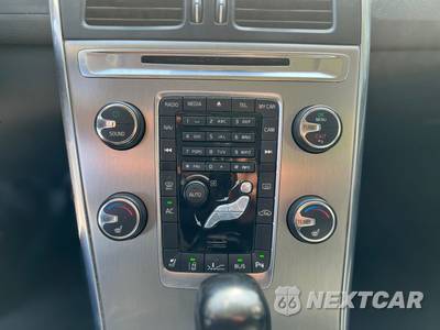 2012 Volvo XC60 T6 R-Design Premier Plus - zdjęcie 12 z 15 - miniatura